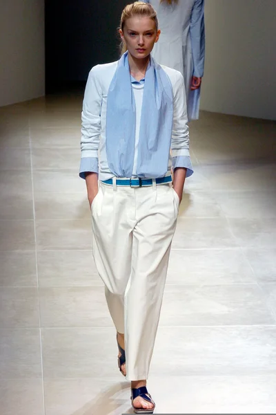Look 5
